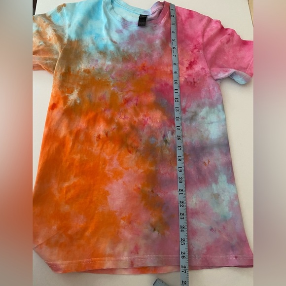 NEW Unisex GILDAN Small Ice Tie-Dye Soft Style Handmade Multi-Color T-Shirt - Picture 7 of 9